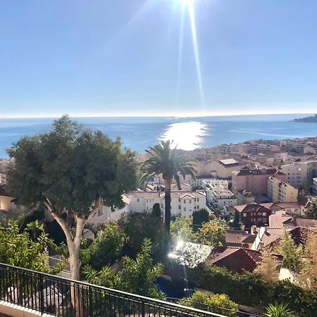 Lägenhet Spacieux A 10 Minutes De La Plage, Vue Menton