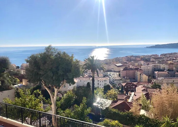Apartment Spacieux A 10 Minutes De La Plage, Vue Menton